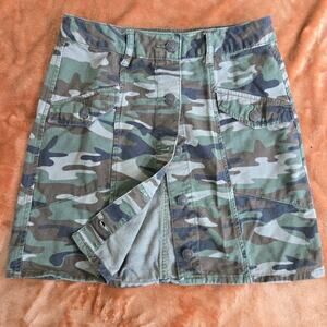 Forever 21 Camo Mini Skirt Size Small Utility Pockets